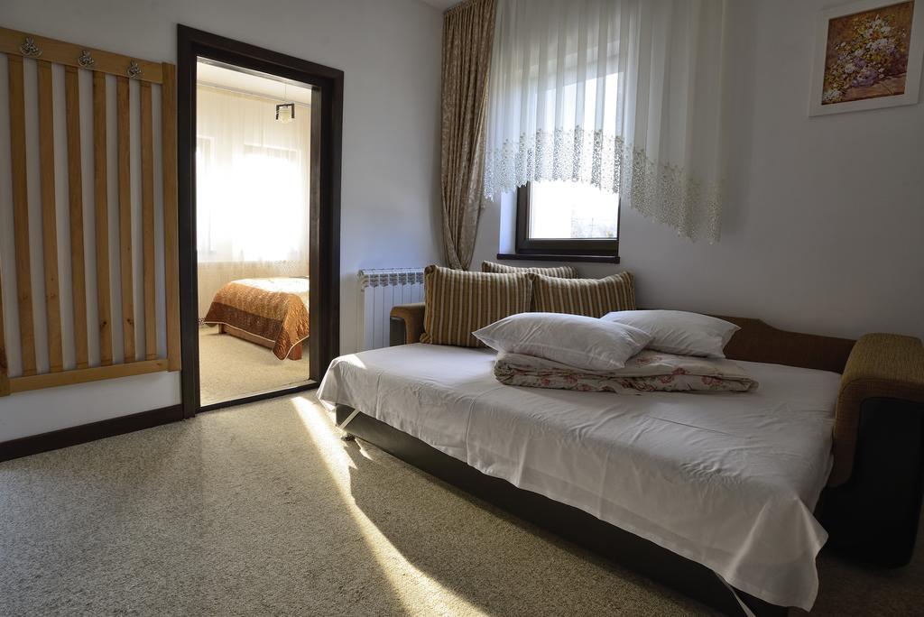 Pensiunea Casa Elvira Vámfalu Kültér fotó